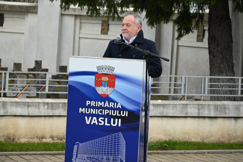 penes curcanu dumitru buzatu