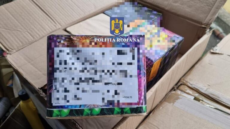 A început nebunia sărbătorilor de Crăciun și Anul Nou! Zeci de tone de materiale pirotehnice au fost confiscate de polițiști!