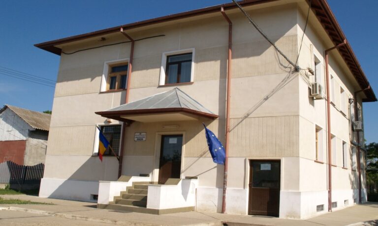 Șofer din Vrancea, cu permisul suspendat, prins când gonea, noaptea, pe Valea Prutului! A fost oprit de Poliția de Frontieră!