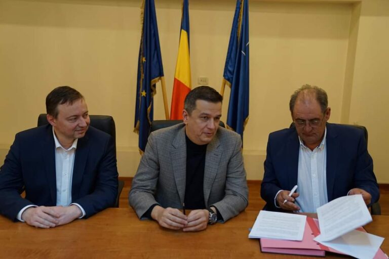 Veste de ULTIMĂ ORĂ pentru hușeni! Primarul Ciupilan a semnat documentul care va duce la construcția șoselei de centură a orașului! „Voi fi alături de domnul primar”, promite deputatul Popica