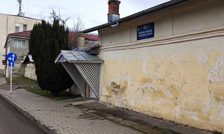 Sute de vasluieni s-au trezit cu Poliția la ușă, în ultimele două săptămâni! Motivul ”vizitelor” te va pune pe gânduri!
