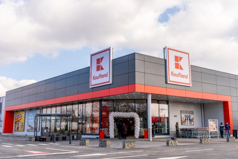Care va fi programul magazinelor Kaufland, LiDL, Penny și Carefour, de Anul Nou
