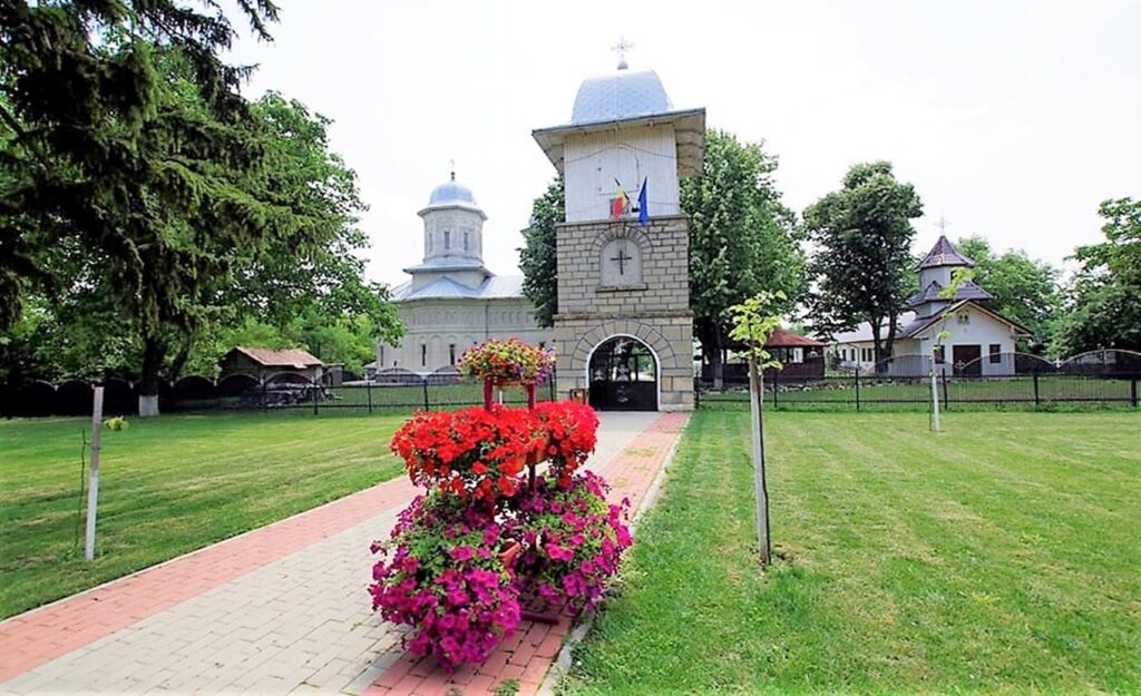 biserica negresti 2