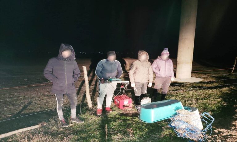 N-o să vină să credeți ce-au furat cinci ”meseriași” din Berezeni! Au crezut că au dat lovitura anului!