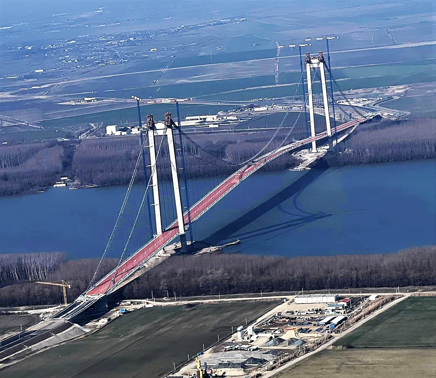 2023 Vasluianul VIDEO Iată cum arată podul de la Brăila, filmat de un vasluian împătimit al zborului cu motodeltaplanul bild bild