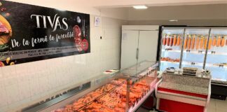 Pastrama de berbecuț, noutatea toamnei în magazinele TIVAS. La cel mai bun preț, garantat!