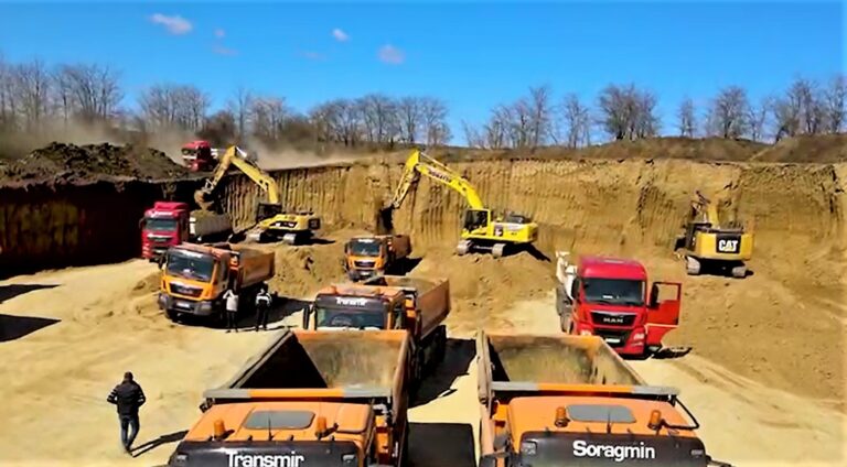 VIDEO Autostrada Moldovei? Nici vorbă! Mobilizare fără precedent a grupului Transmir, pe Șoseaua de Centură a Bârladului!