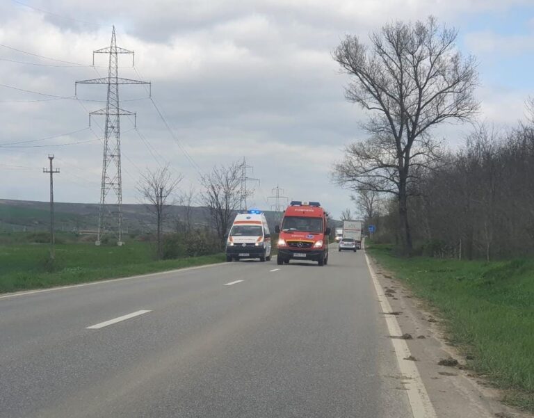 Bătrână de 76 de ani, din Băcești, în stare foarte gravă! Ambulanță SMURD trimisă la intervenție!