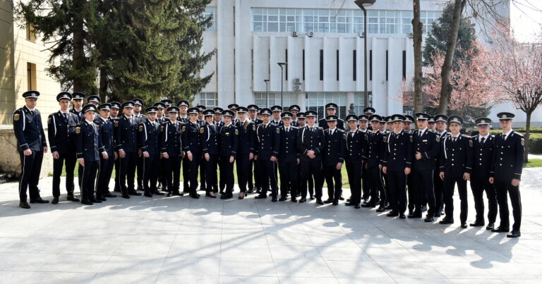 O nouă generație de polițiști începe activitatea în IPJ Vaslui! Ei sunt viitorul Poliției!