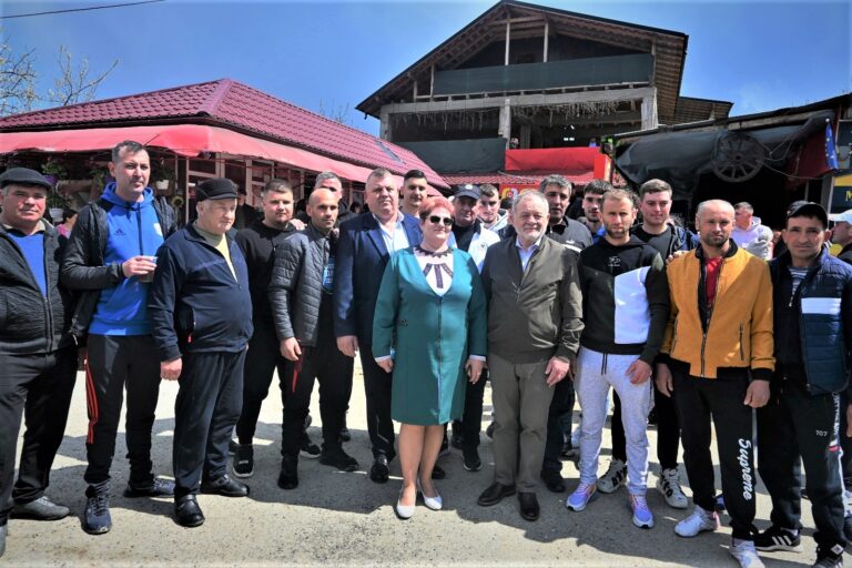 Soleștenii au arătat că sunt primii, și la muncă, și la joc! Distracție pe cinste, de Ziua Comunei!