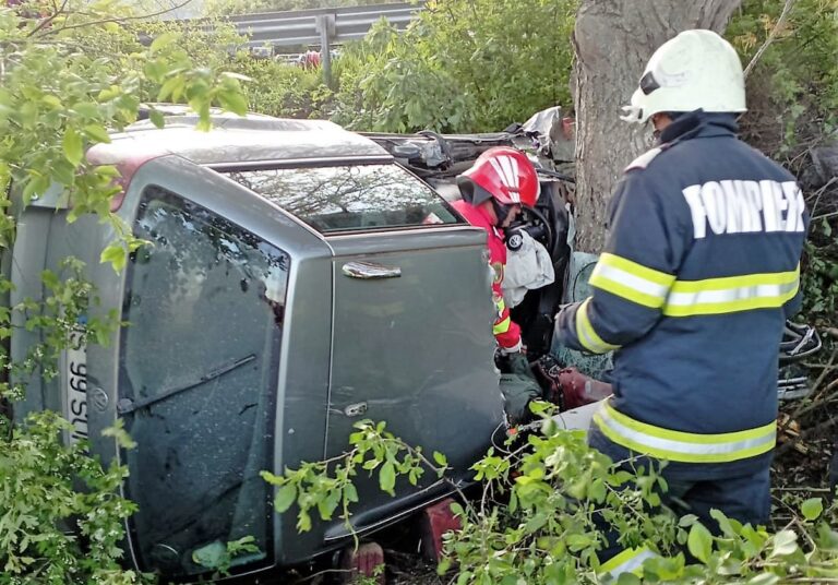 Accident ÎNGROZITOR produs pe drumul interjudețean Vaslui-Iași! Un om a murit pe loc!