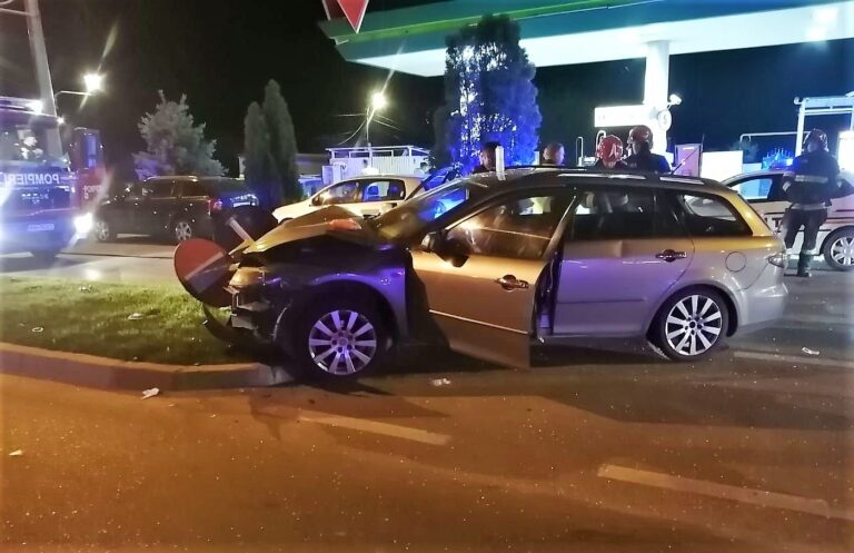 Patru tineri din Bălteni și Zăpodeni au ajuns la spital, după accidentul teribil din Vaslui, de vineri noapte! Șoferul vinovat era băut!