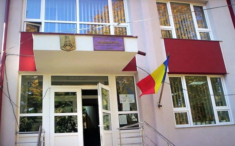 Încă o procuroare din Vaslui iese la pensie, președintele Iohannis a semnat decretul