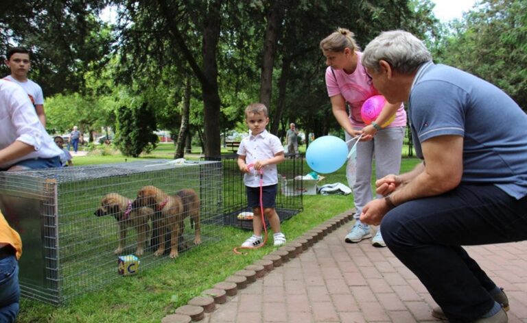 Compania Reiser Bârlad a făcut un cadou SPECIAL copiilor din Bârlad, de ziua lor