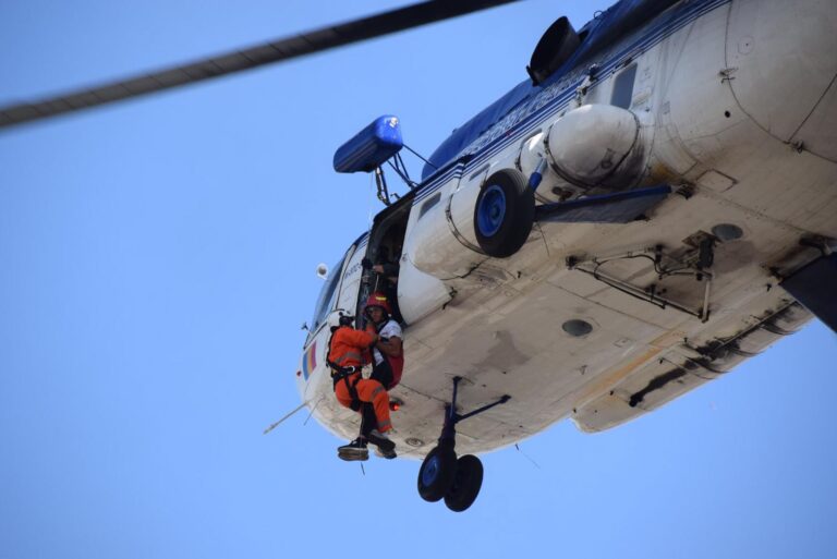 Răniți, clădiri prăbușite, ambulanțe, elicopter. Scenariu pentru cutremur, la fosta unitate militară din Vaslui, începând cu ora 11.00
