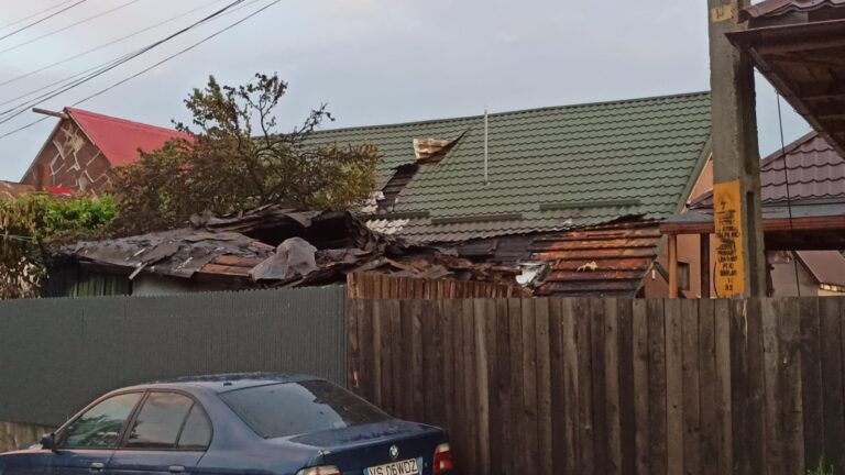 Incendiu pe strada V.I.Popa, din Bârlad, pagube de ordinul zecilor de mii de lei