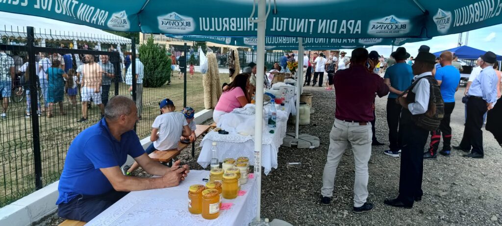De nouă ani, fiii comunei Todirești se întâlnesc la Ziua Comunei. Muzică bună, dansuri și veselie, ediția 2023 9 sarbatoare todiresti 9 1