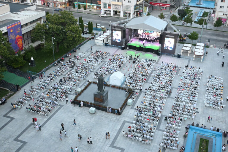 Vasluieni, haideți în Centrul Civic, pe 19 și 20 august! Începe Festivalul de muzică laică și religioasă „Gheorghe Cucu”!