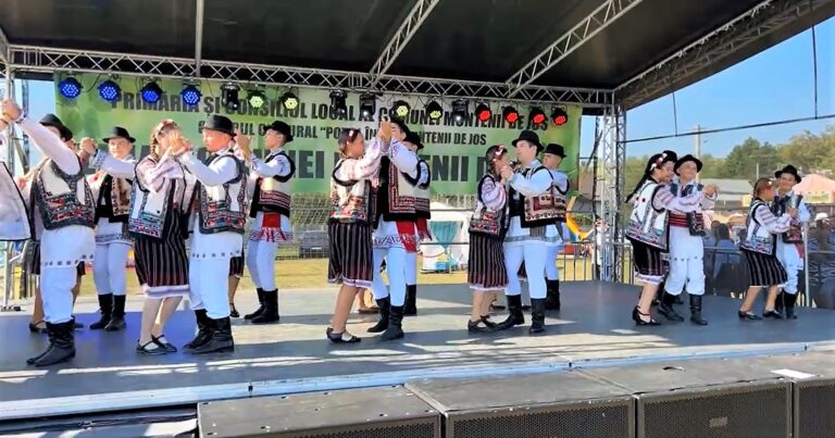 S-a petrecut și s-a dansat până în miez de noapte, la Ziua Comunei Muntenii de Jos