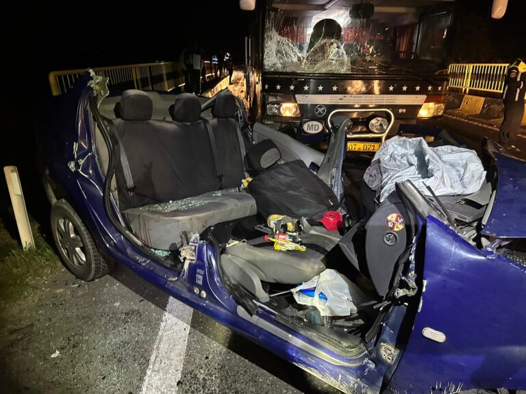 IPJ VASLUI, ACCIDENT MORTAL CRASNA Doi morți, unul din Stănilești