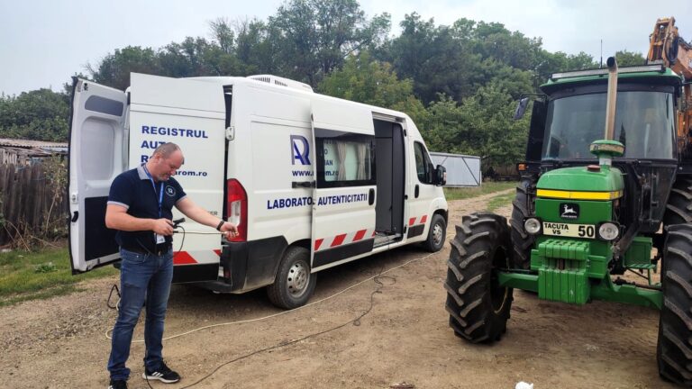 Inspectorii RAR, ajutor pentru proprietarii de tractoare din județ