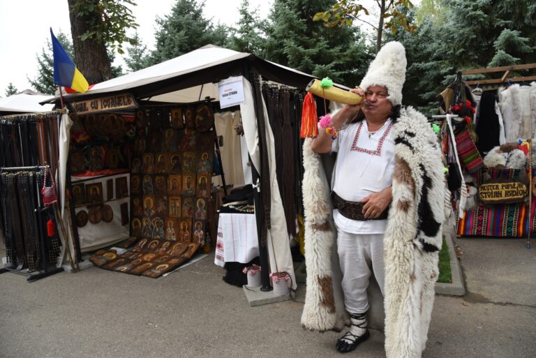 Trei zile pline de voie bună și meșteșuguri populare, în Parcul Copou