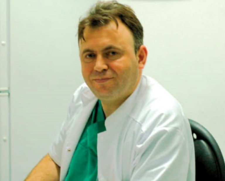 Dr. Nelu Tătaru: ”Cel mai linistit sunt atunci când operez, când sunt în sala de operație cu pacientul meu”