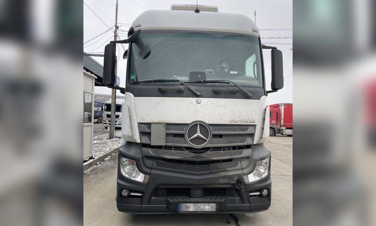 Ce au descoperit polițiștii de frontieră de la Albița, la controlul unui TIR din Ucraina