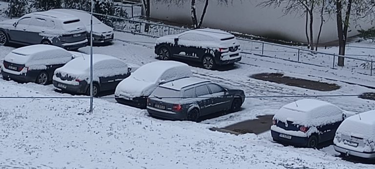 Accuweather, avertizare meteo. Ninge miercuri dimineața, la Vaslui!