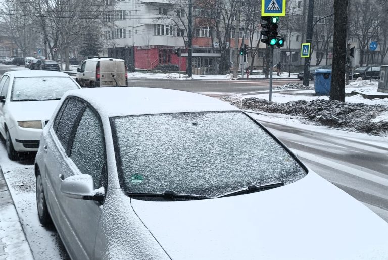 ULTIMA ORĂ Se schimbă vremea! Ninsori viscolite în județul Vaslui!