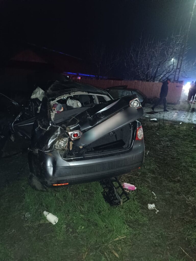 ACCIDENT PĂDURENI Un tânăr este intubat la SJU, victimă în sala de operație