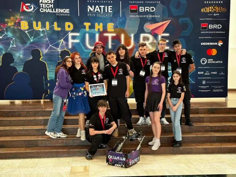 ”Construim roboți, creștem oameni”, deviza care a adus echipa Quasar Robotics la viață. Liceenii de la Cuza Vodă, învingători