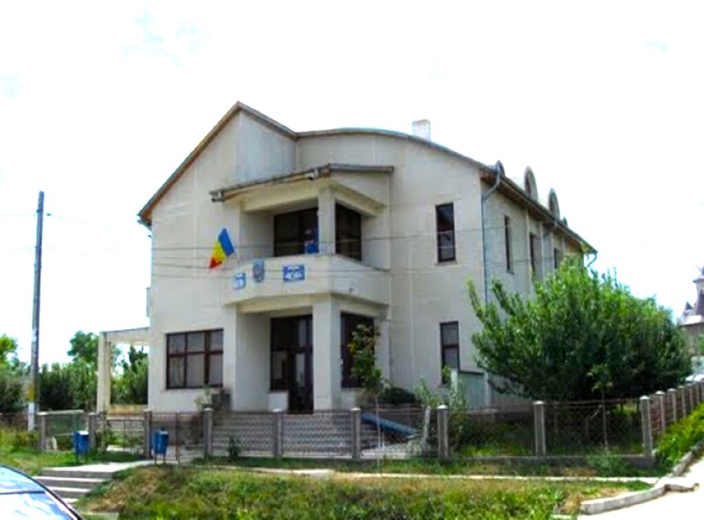 primaria stanilesti 11