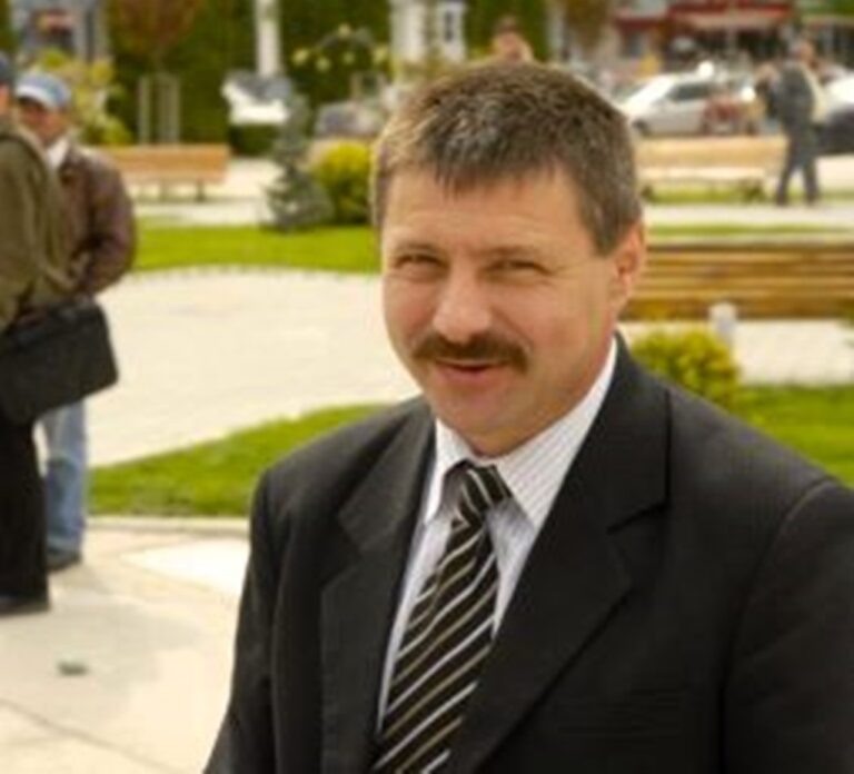 Vasile Puiu, lansat oficial drept candidat PNL la Primăria Vetrișoaia. ”Sunt proiecte în primărie, despre care actuala conducere nu știe”