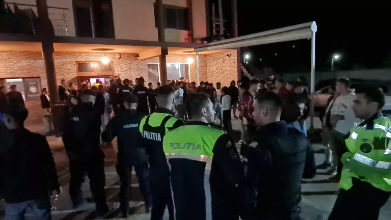 Trei bătăuși, care au provocat un scandal în comuna Oșești, au fost reținuți