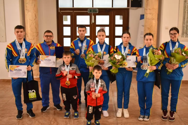 Cinste lor, cinste campionilor mondiali! Bârladul, pe primul loc!