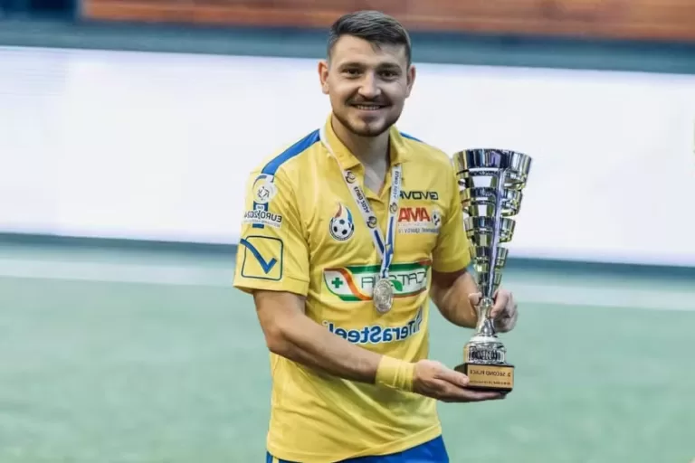 Vasluianul Vlad Mocanu, vicecampion european la minifotbal: ”Sper ca la Euro să se reușească măcar jumătate din ce am reușit noi”
