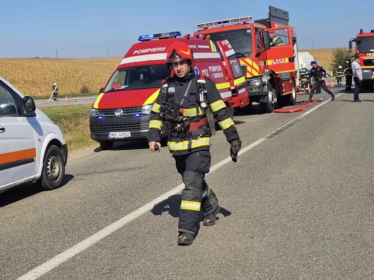 Accident grav la Banca, pe DE 581. Trei mașini, cu 11 persoane, s-au tamponat