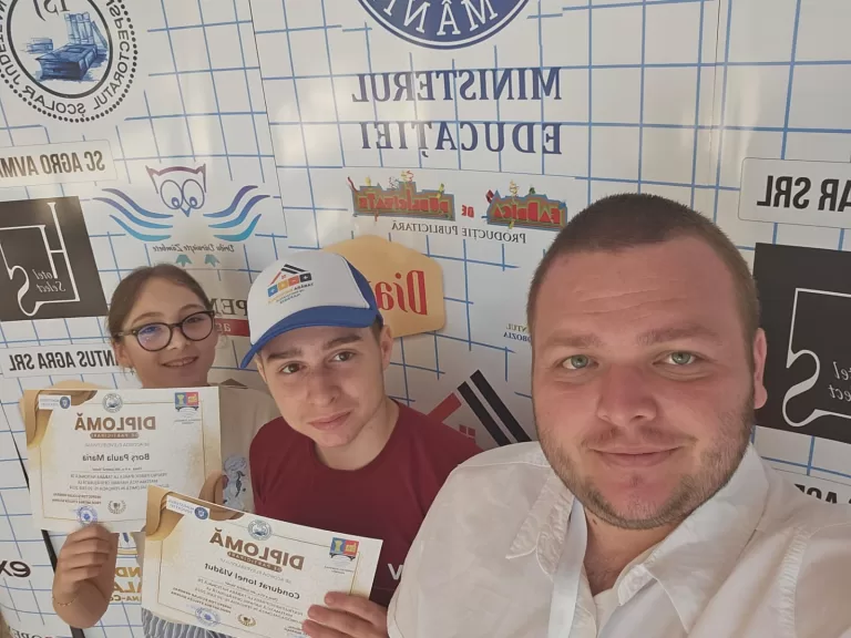 Doi elevi, din Gârceni și Murgeni, la Tabăra Națională de pregătire pentru Olimpiada de Matematică