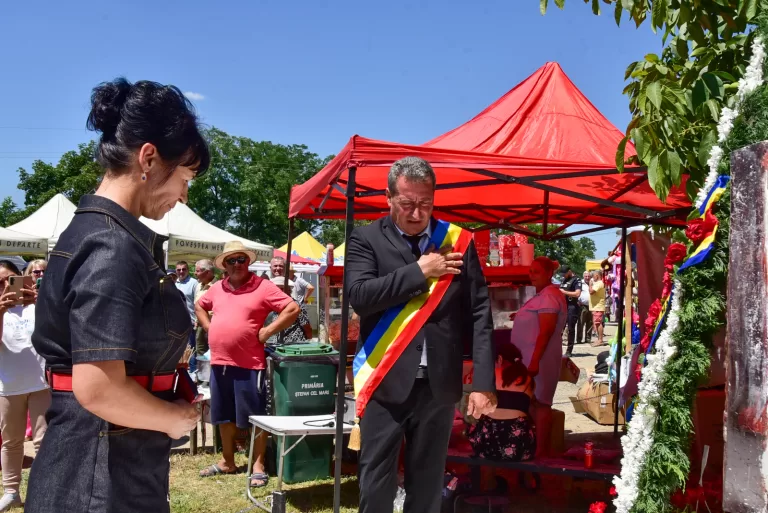 Primarul comunei Ștefan cel Mare vă invită, duminică, la Hramul Domnitorului Moldovei
