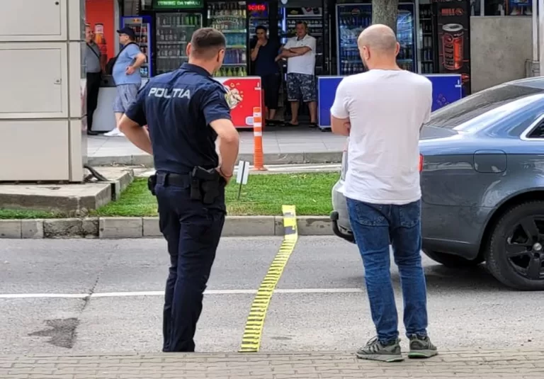 ACUM Circulație blocată pe strada Ștefan cel Mare, la Vaslui. Femeie de 74 de ani lovită pe trecerea de pietoni