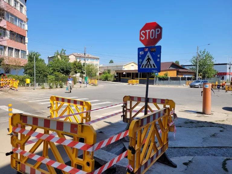 Noi semafoare în Bârlad. Primarul Dumitru Boroș: ”Semaforizăm cinci intersecții”