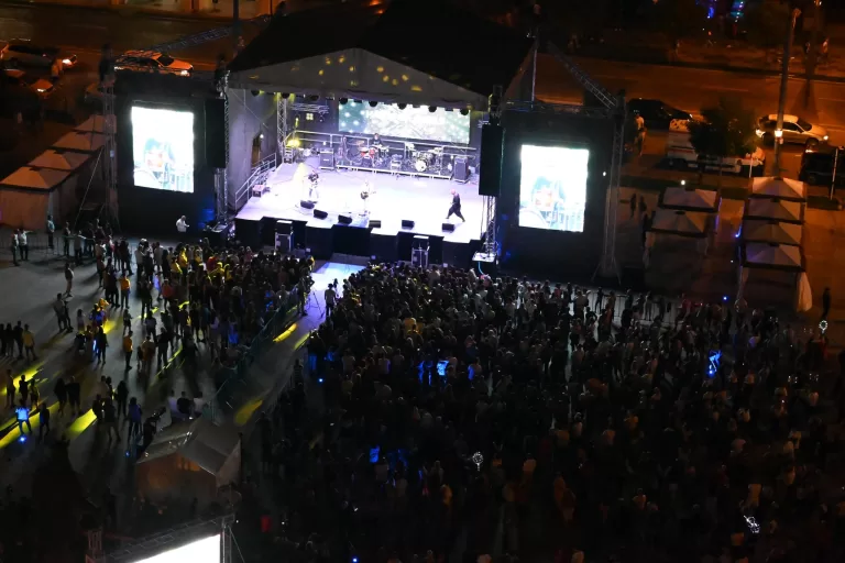 Start la Zilele Culturale ale Municipiului Vaslui! Deschiderea oficială, la Teatrul de Vară, la ora 20.00, cu Dan Puric și Adrian Naidin