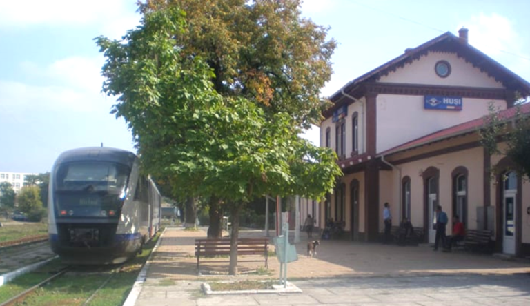 Hușenii sunt invitați la un eveniment memorabil, pe 25 octombrie. Se lansează monografia Liniei Ferate Crasna Huși
