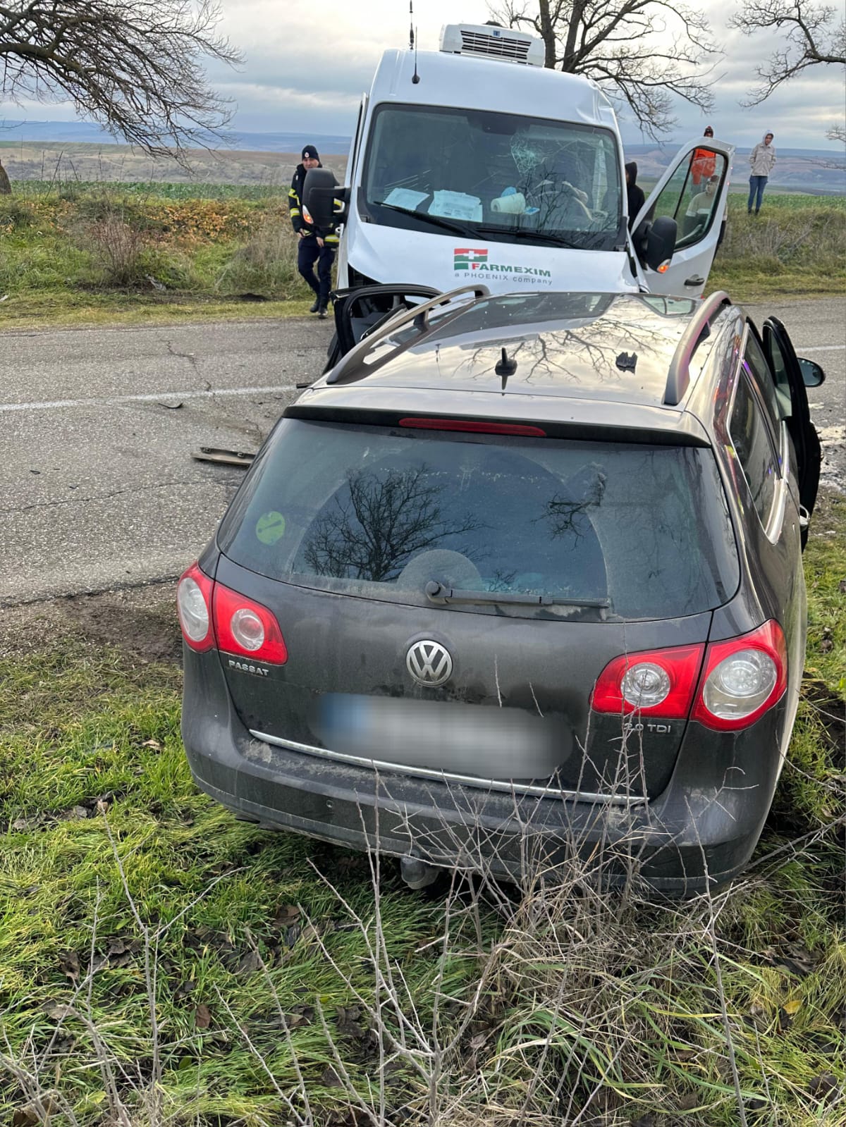 Accident grav la Perieni, două victime în stare gravă, una este inconștientă 3 IMG 20241212 WA0010