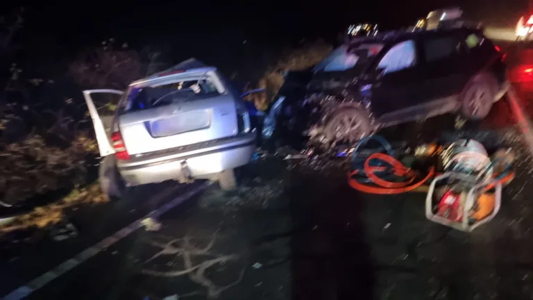 UPDATE ACCIDENT SATU NOU: Doi tineri au murit în teribilul accident de pe DE 581
