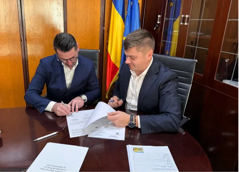 Cea mai mare investiție din istoria comunei Vetrișoaia. Toate drumurile vor fi asfaltate, anunță primarul Corneliu Stîngă