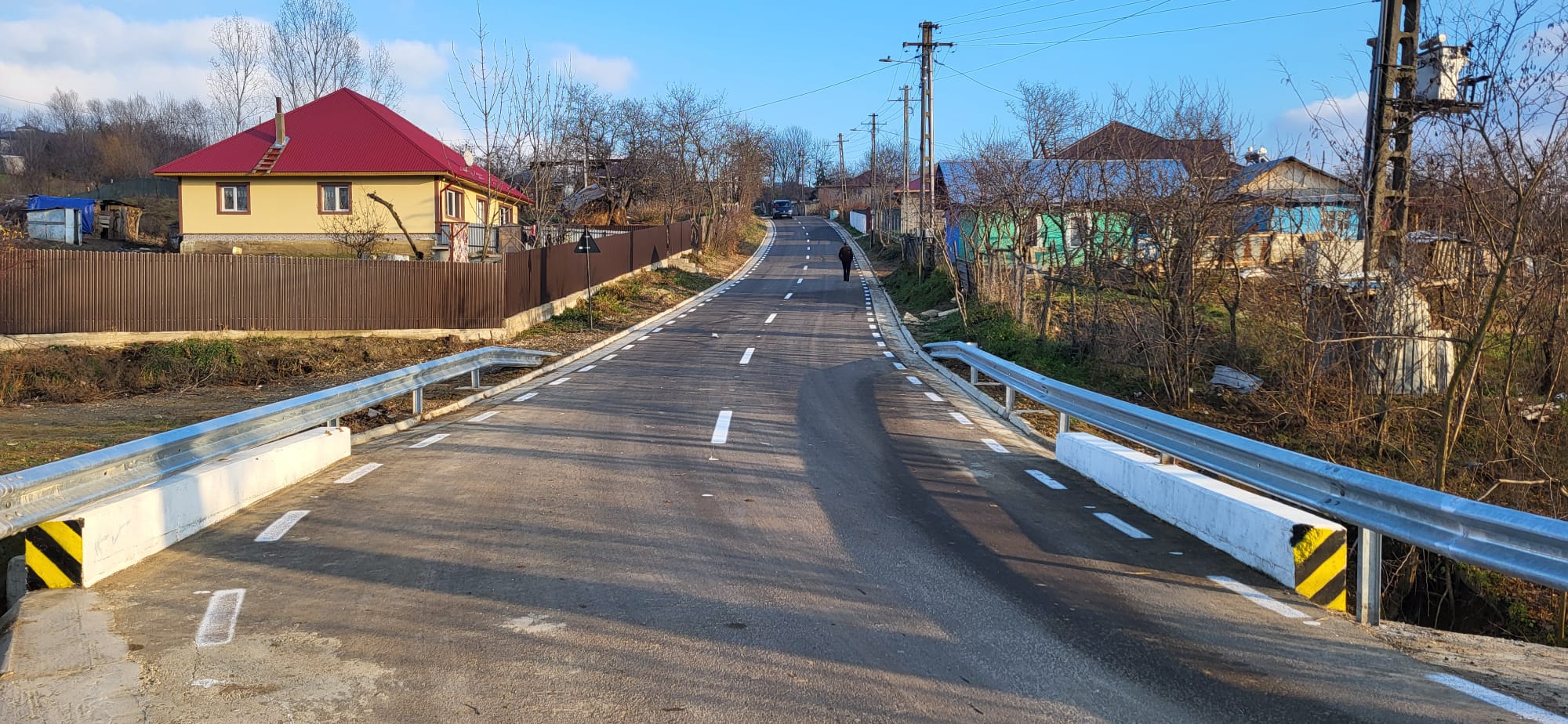 Viacons Rutier a făcut un frumos cadou de An Nou pentru locuitorii din comuna Cozmești 1 drumuri viacons rutier cozmesti 122