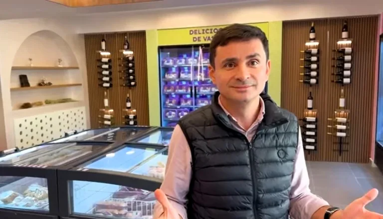 Grupul de Firme SAFIR deschide primul magazin propriu, în afara Vasluiului. Magazin SAFIR, la Brașov