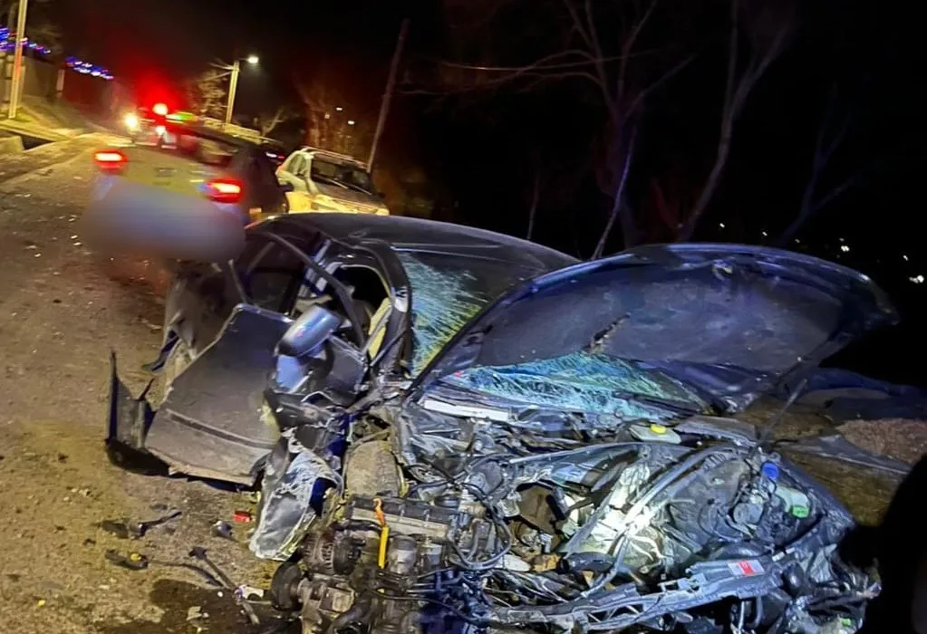 Accident grav la Cozmești, șoferul a ajuns la spital 1 accident balesti cozmesti 124 jpg